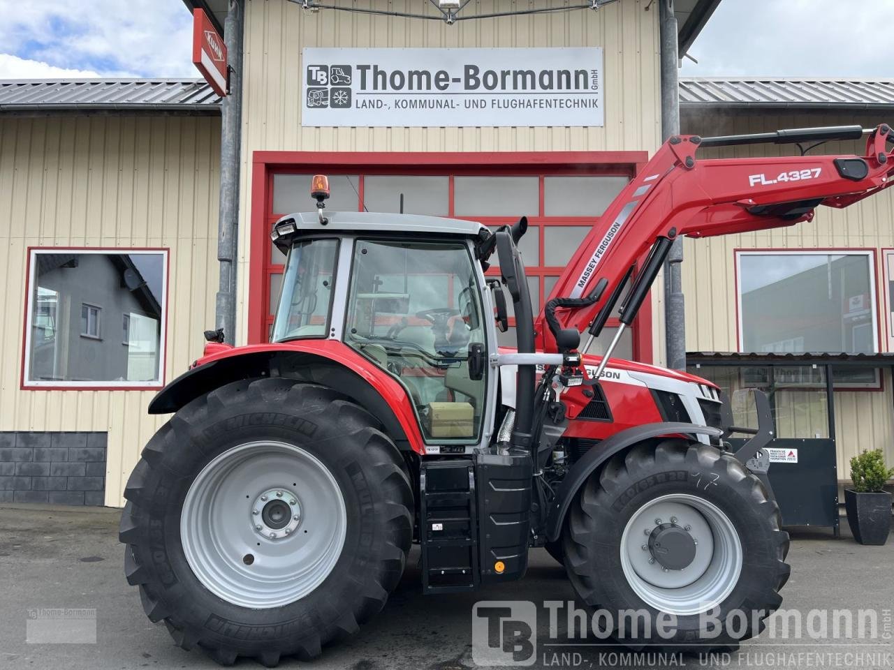 Traktor typu Massey Ferguson MF 6S.180 Dyna-6 Exclusive, Gebrauchtmaschine v Prüm (Obrázek 3)
