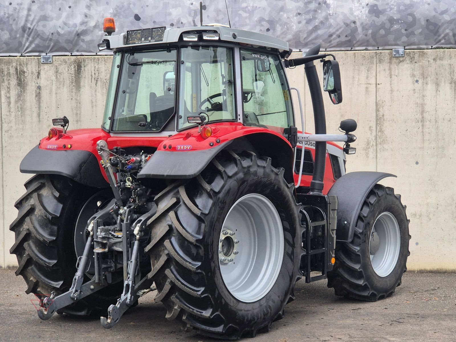Traktor typu Massey Ferguson MF 6S.180, Vorführmaschine v Schwechat (Obrázek 2)