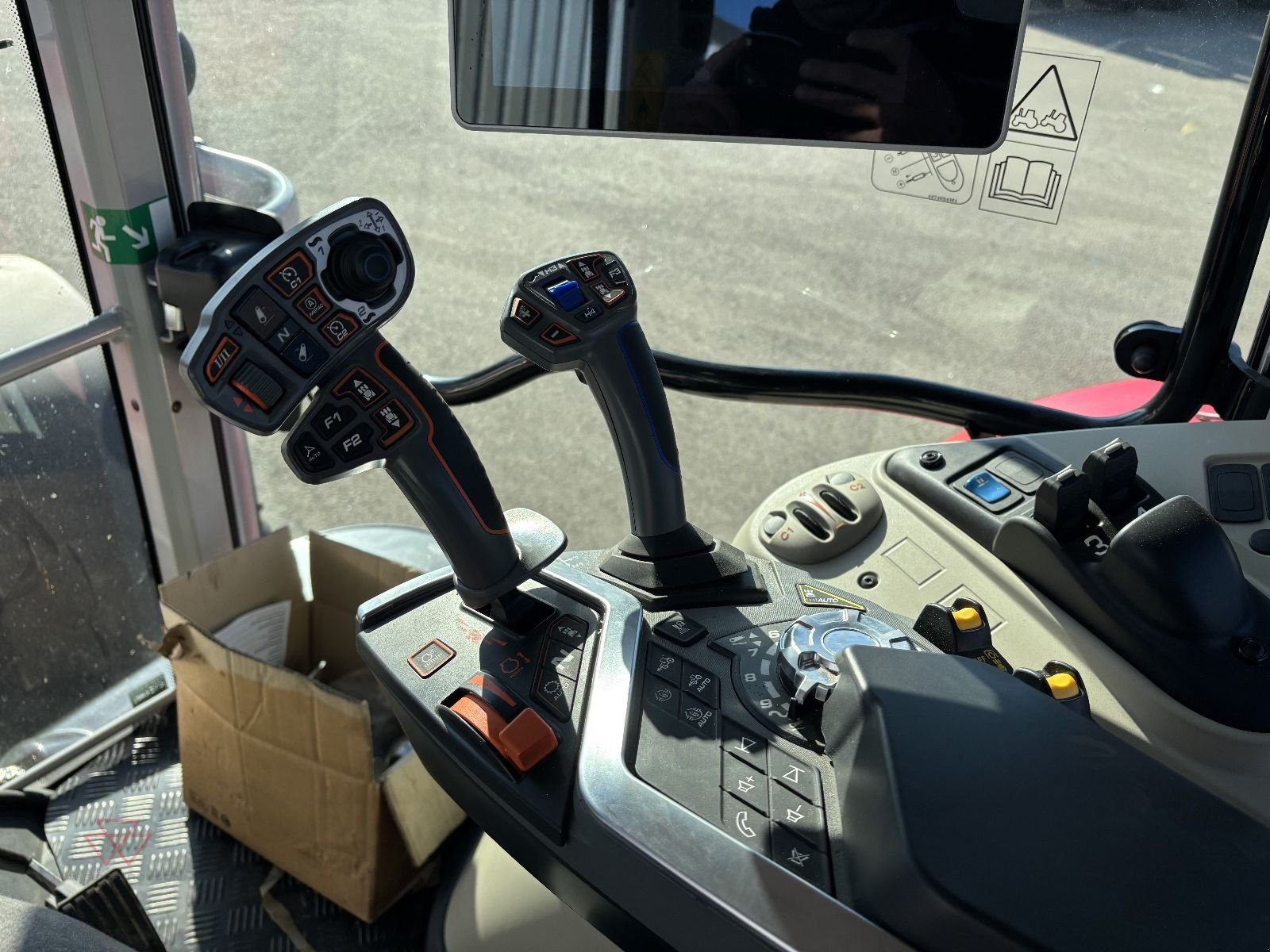 Traktor tipa Massey Ferguson MF 6S.180, Gebrauchtmaschine u Schwechat (Slika 16)