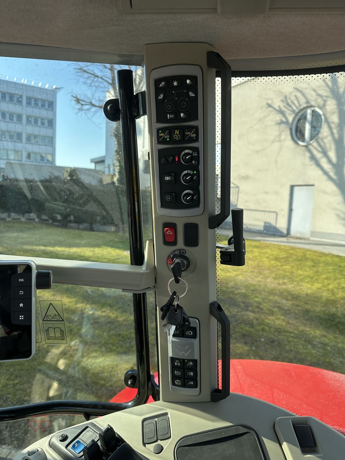 Traktor tipa Massey Ferguson MF 6S.180, Vorführmaschine u Schwechat (Slika 13)