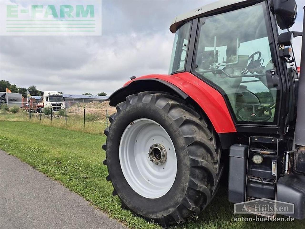 Traktor типа Massey Ferguson mf 7485 dyna-vt comfort plus mit gps rtk, Gebrauchtmaschine в ROSENDAHL (Фотография 9)