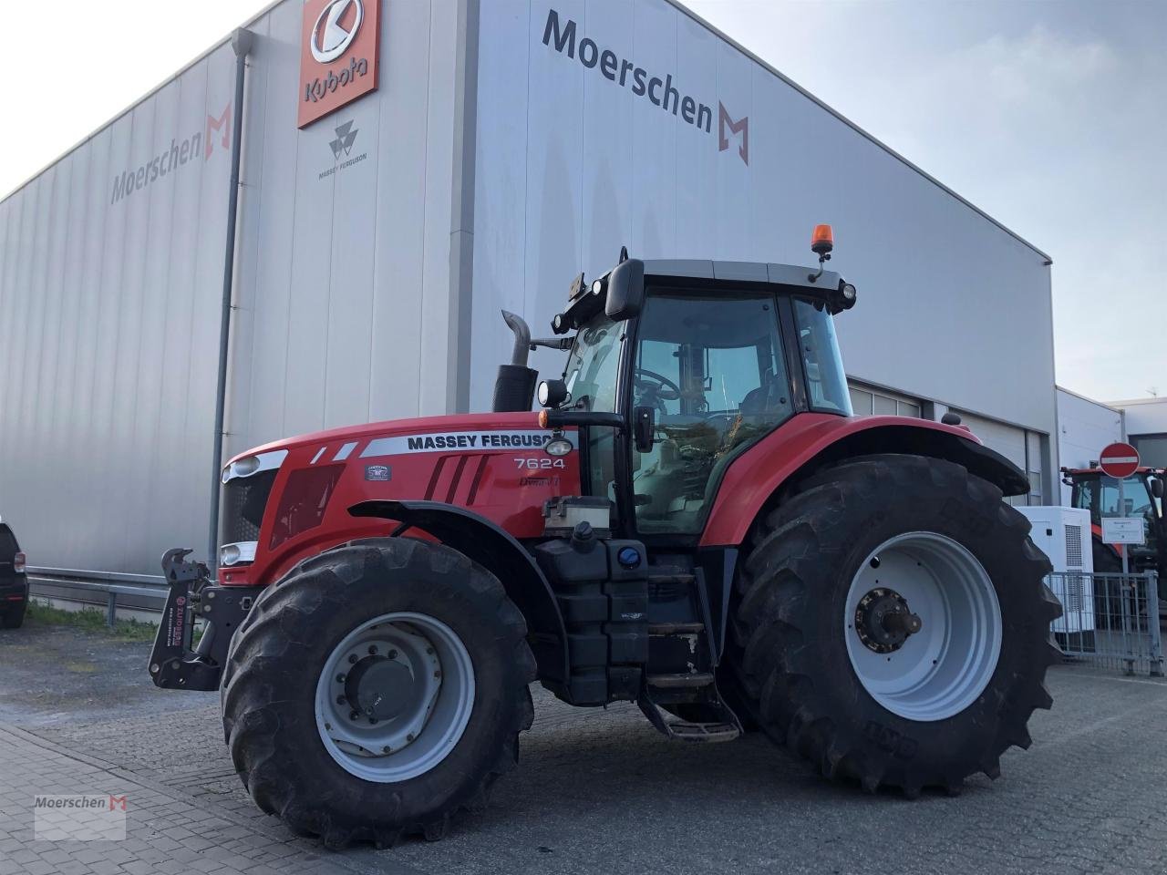 Traktor of the type Massey Ferguson MF 7624 Dyna VT, Gebrauchtmaschine in Tönisvorst (Picture 1)