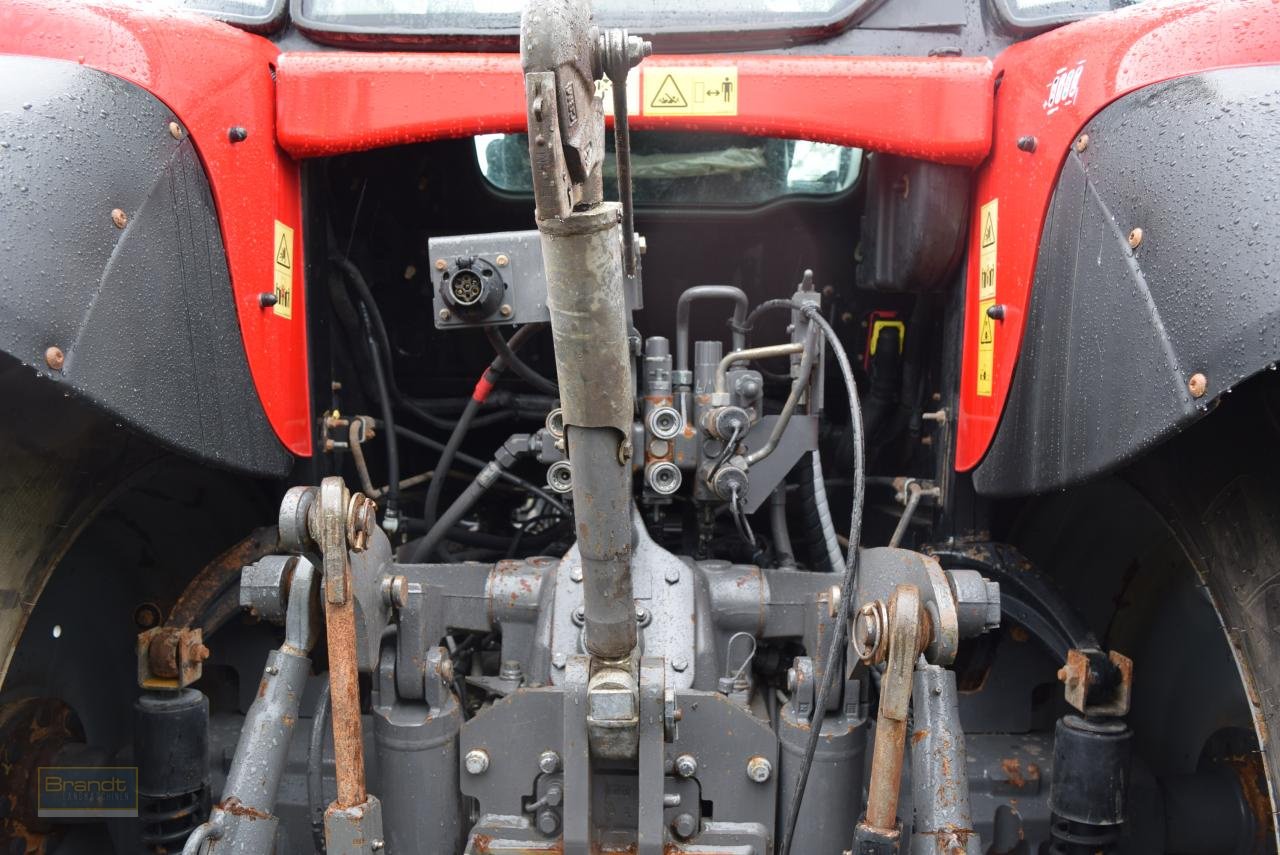 Traktor des Typs Massey Ferguson MF 7715 Dyna-6, Gebrauchtmaschine in Oyten (Bild 4)
