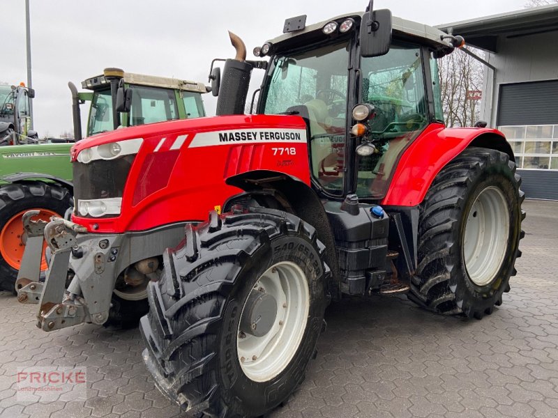 Massey Ferguson MF 7718 Dyna 6 Efficient, Gebrauchtmaschine, Rok výroby: 2015, Moto-hodiny: 8726 Hodin (Obrázek 1) Traktor typu Massey Ferguson MF 7718 Dyna 6 Efficient, Gebrauchtmaschine v Bockel - Gyhum (Obrázek 1)