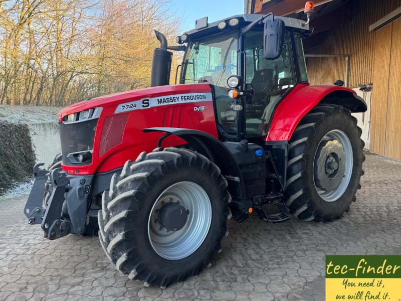 Traktor of the type Massey Ferguson MF 7724 Dyna-6 EXCLUSIVE, Gebrauchtmaschine in Könnern