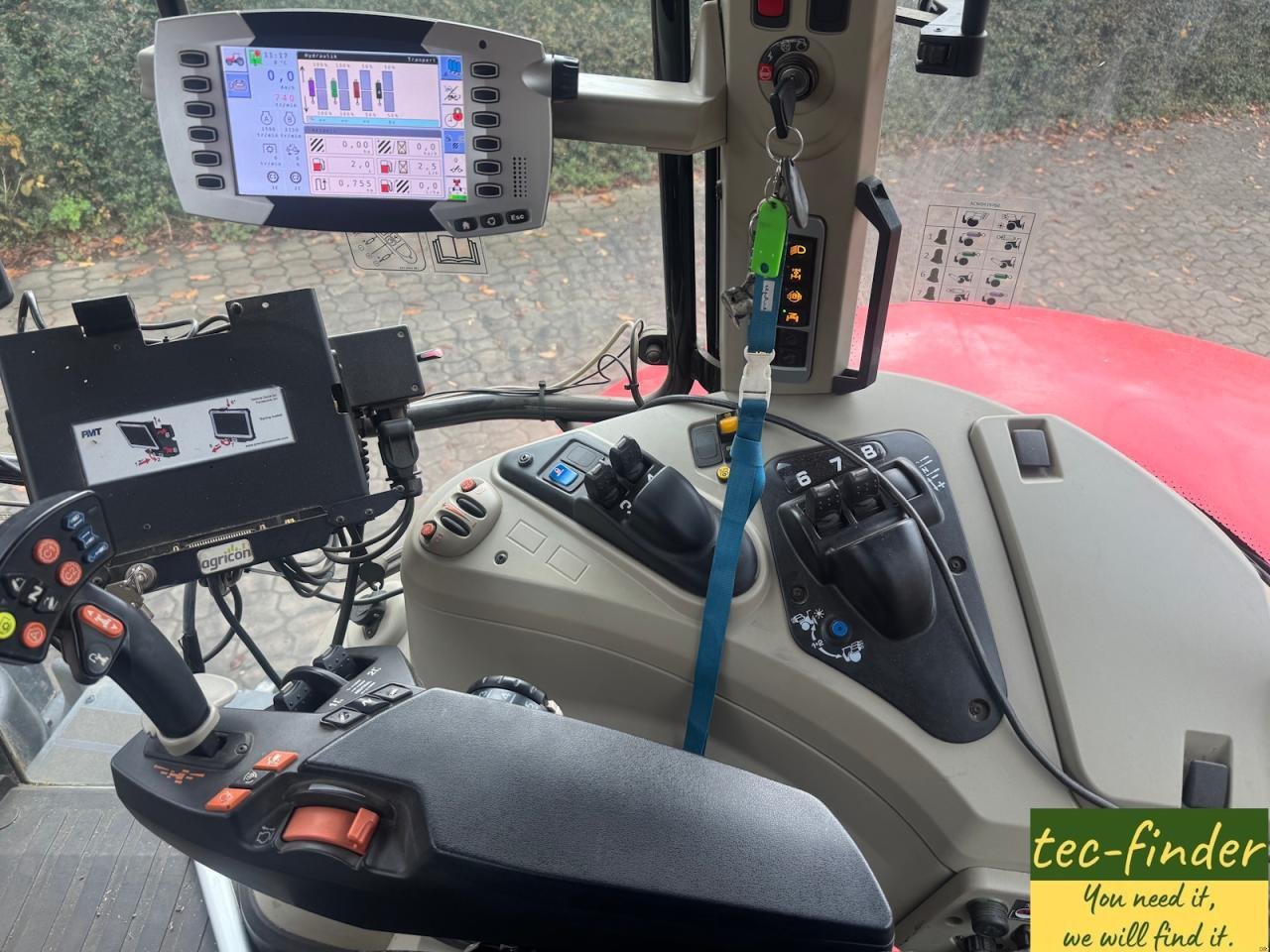 Traktor of the type Massey Ferguson MF 7724 Dyna-6 EXCLUSIVE, Gebrauchtmaschine in Könnern (Picture 9)