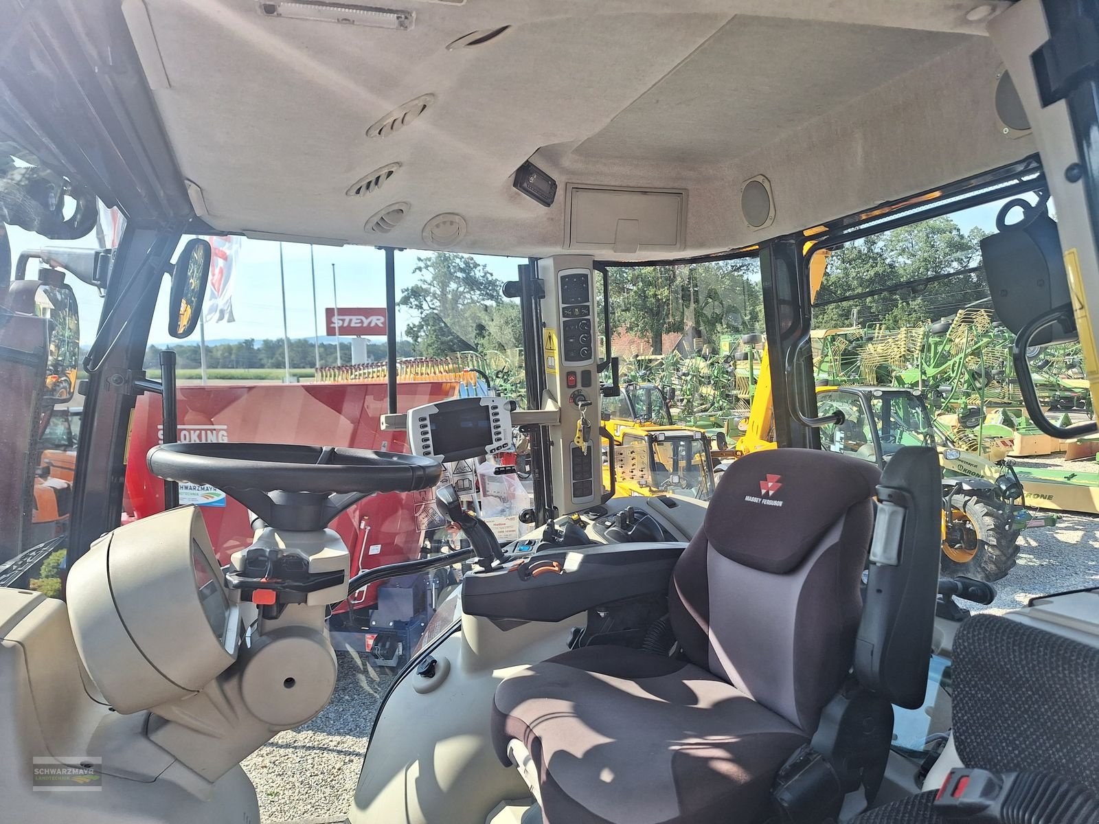 Traktor типа Massey Ferguson MF 7726 S Exclusive, Gebrauchtmaschine в Gampern (Фотография 12)