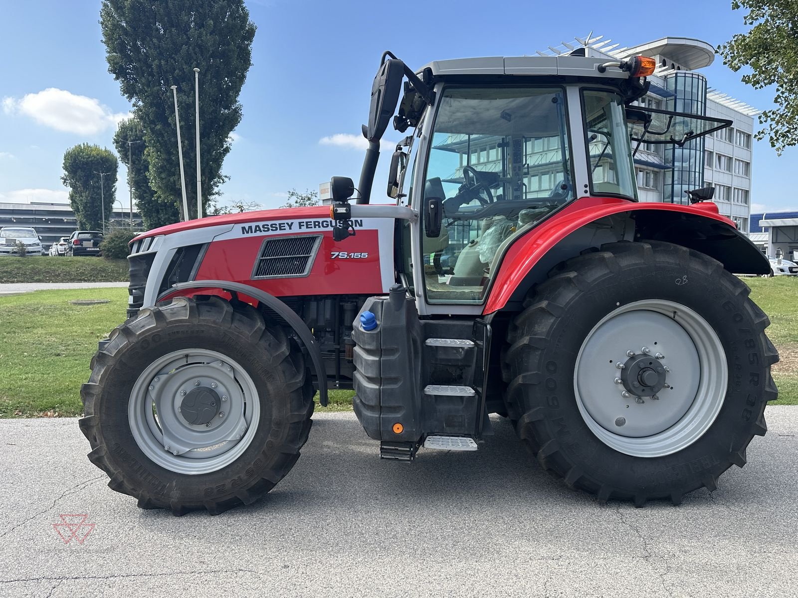 Traktor des Typs Massey Ferguson MF 7S.155, Neumaschine in Schwechat (Bild 7)