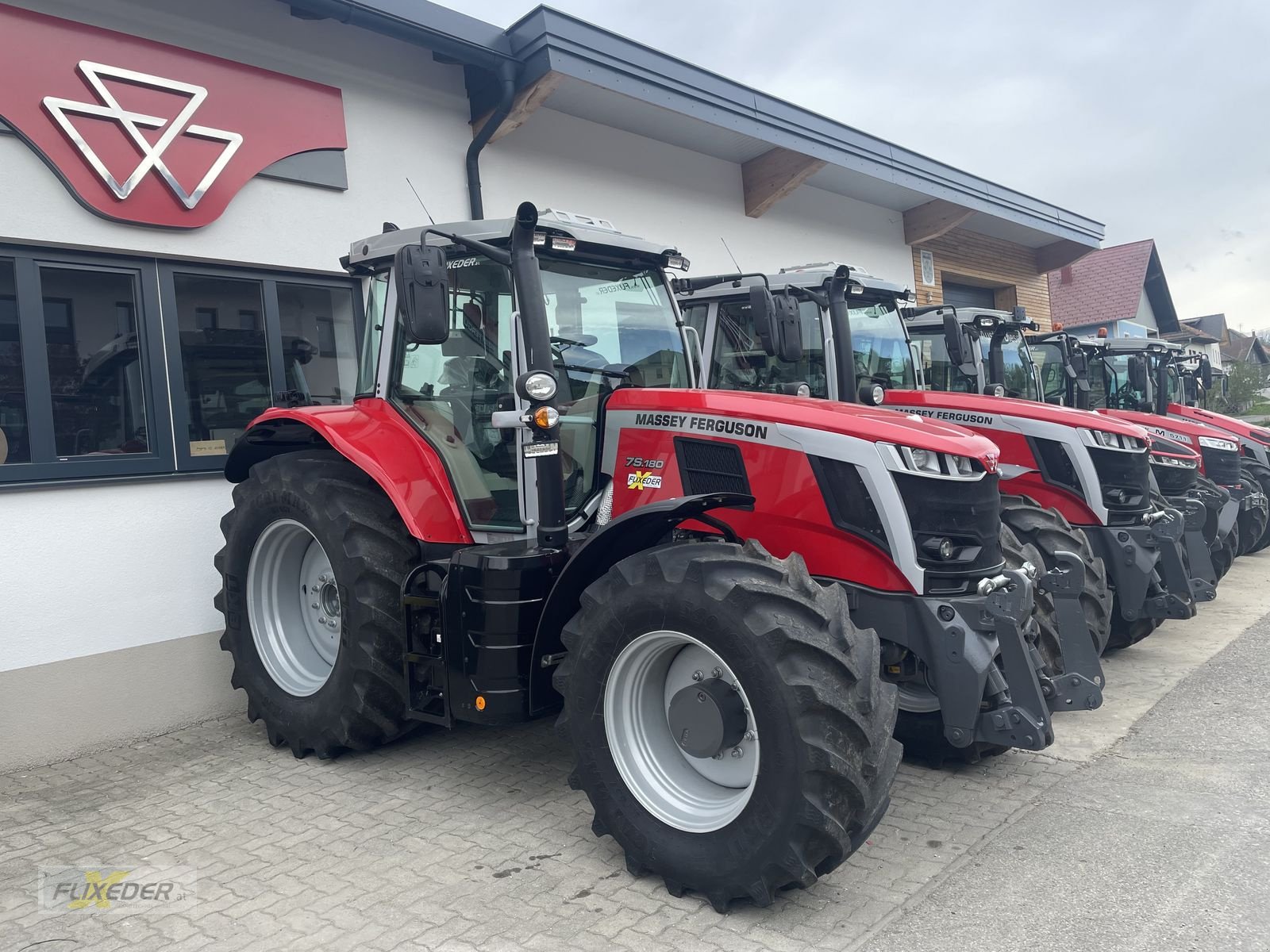 Traktor tipa Massey Ferguson MF 7S.180 Dyna-6 Exclusive, Vorführmaschine u Pattigham (Slika 1)