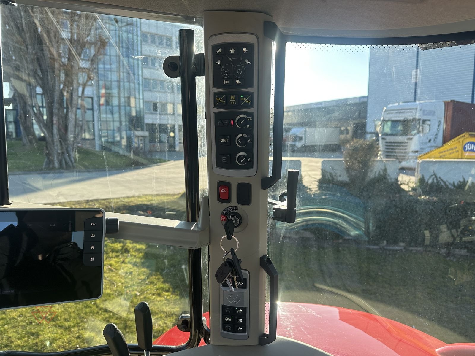 Traktor des Typs Massey Ferguson MF 7S.180, Vorführmaschine in Schwechat (Bild 14)