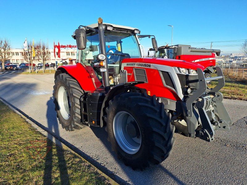 Traktor typu Massey Ferguson MF 7S.180, Vorführmaschine v Schwechat (Obrázok 1)