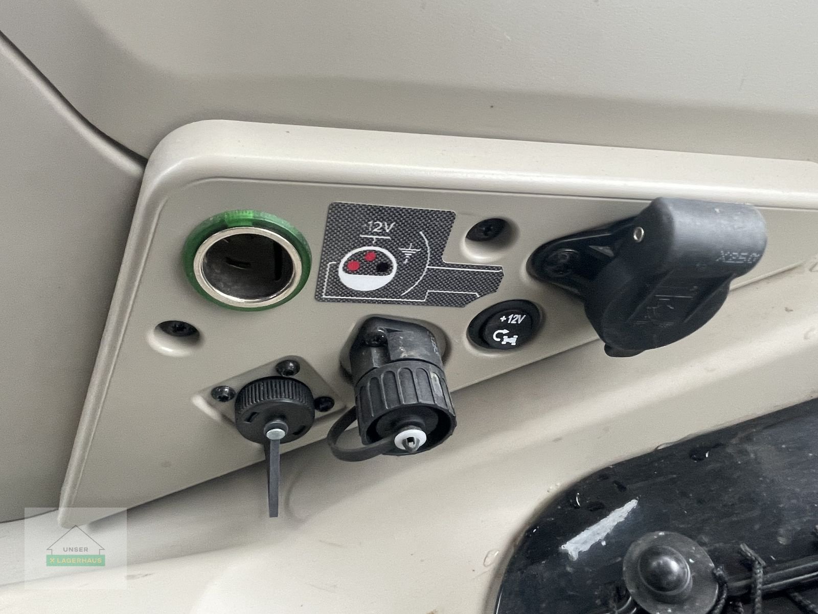 Traktor типа Massey Ferguson MF 7S.210 Dyna-VT Exclusive, Gebrauchtmaschine в Mattersburg (Фотография 15)