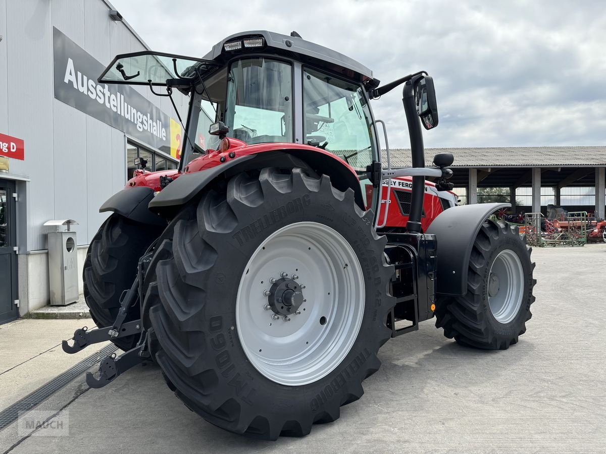 Traktor of the type Massey Ferguson MF 7S.210 Dyna-VT Exclusive, Neumaschine in Burgkirchen (Picture 8)