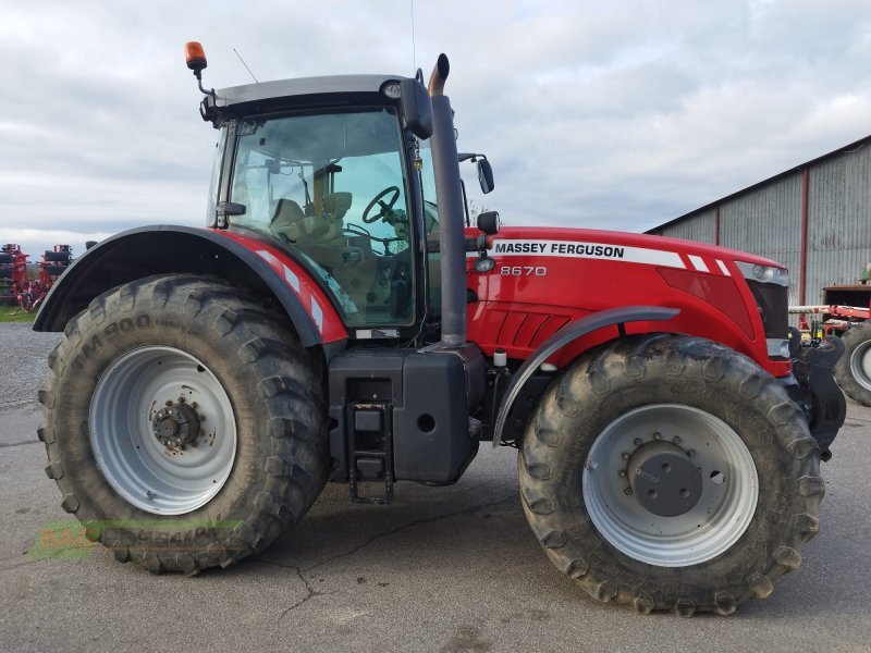 Traktor типа Massey Ferguson MF 8670, Gebrauchtmaschine в Waldenburg (Фотография 2)