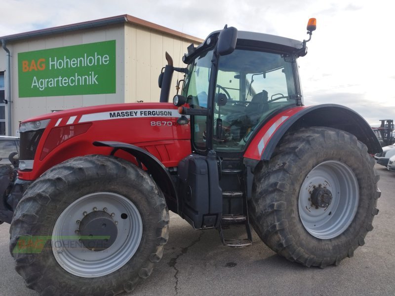 Traktor типа Massey Ferguson MF 8670, Gebrauchtmaschine в Waldenburg (Фотография 4)