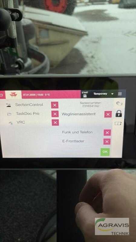 Traktor of the type Massey Ferguson MF 8727 S DYNA-VT, Gebrauchtmaschine in Meppen (Picture 20)