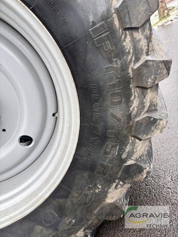 Traktor of the type Massey Ferguson MF 8727 S DYNA-VT, Gebrauchtmaschine in Meppen (Picture 10)