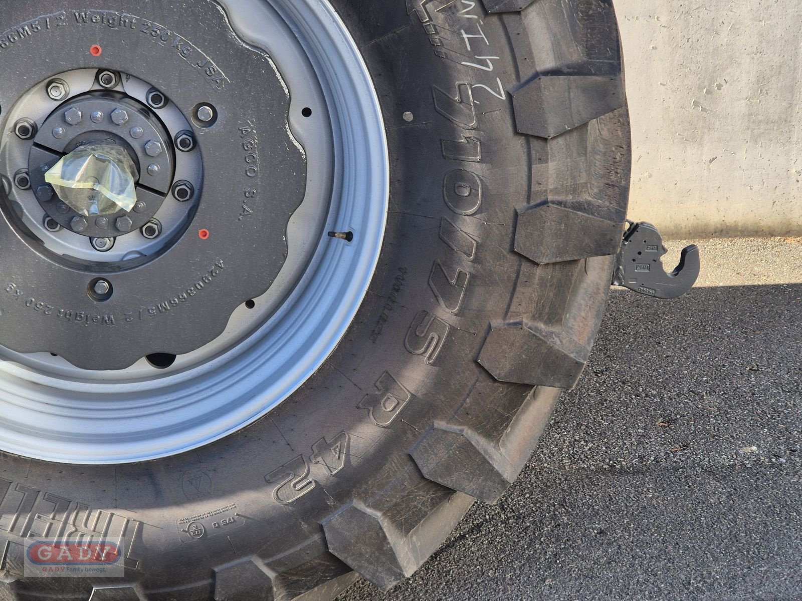 Traktor des Typs Massey Ferguson MF 8730 Dyna-VT Exclusive, Neumaschine in Lebring (Bild 17)