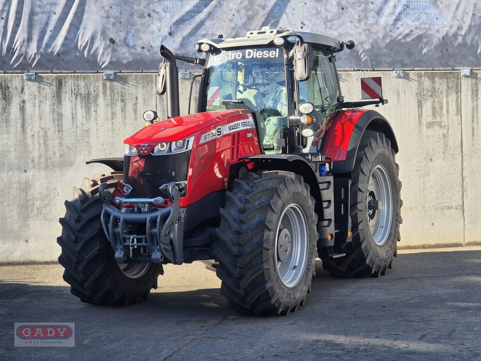 Traktor des Typs Massey Ferguson MF 8730 Dyna-VT Exclusive, Neumaschine in Lebring (Bild 1)