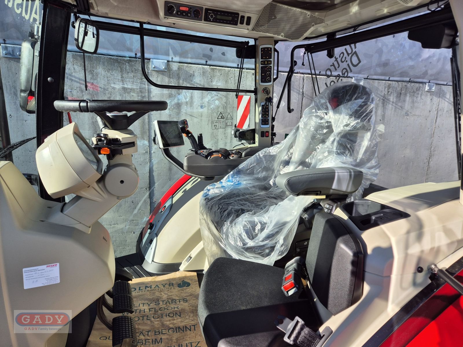 Traktor des Typs Massey Ferguson MF 8730 Dyna-VT Exclusive, Neumaschine in Lebring (Bild 7)