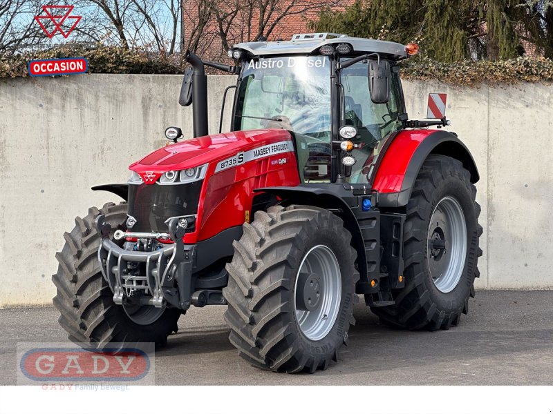 Traktor of the type Massey Ferguson MF 8735 S Exclusive (Stage V), Neumaschine in Lebring (Picture 1)