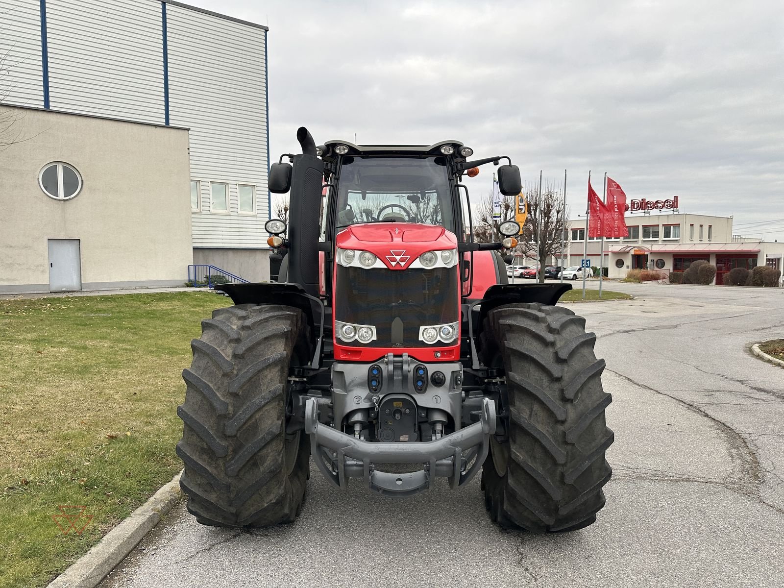 Traktor des Typs Massey Ferguson MF 8737, Gebrauchtmaschine in Schwechat (Bild 12)