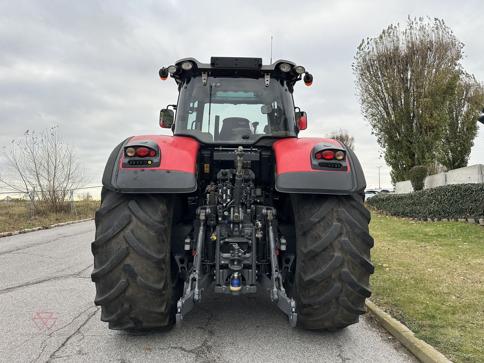 Traktor des Typs Massey Ferguson MF 8737, Gebrauchtmaschine in Schwechat (Bild 8)