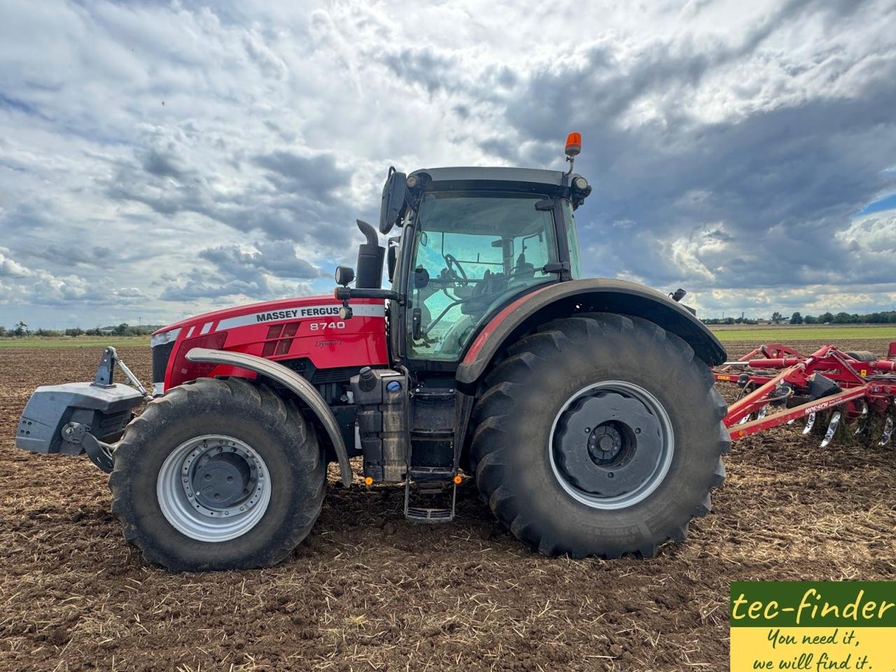 Traktor typu Massey Ferguson MF 8740 Dyna-VT, Gebrauchtmaschine v Könnern (Obrázek 2)