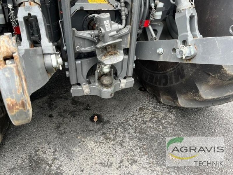 Traktor des Typs Massey Ferguson MF 8740 S DYNA VT EXCLUSIVE, Gebrauchtmaschine in Meppen (Bild 8)