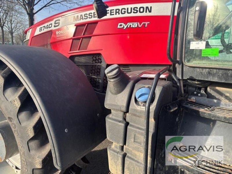 Traktor typu Massey Ferguson MF 8740 S DYNA VT EXCLUSIVE, Gebrauchtmaschine v Meppen (Obrázok 8)