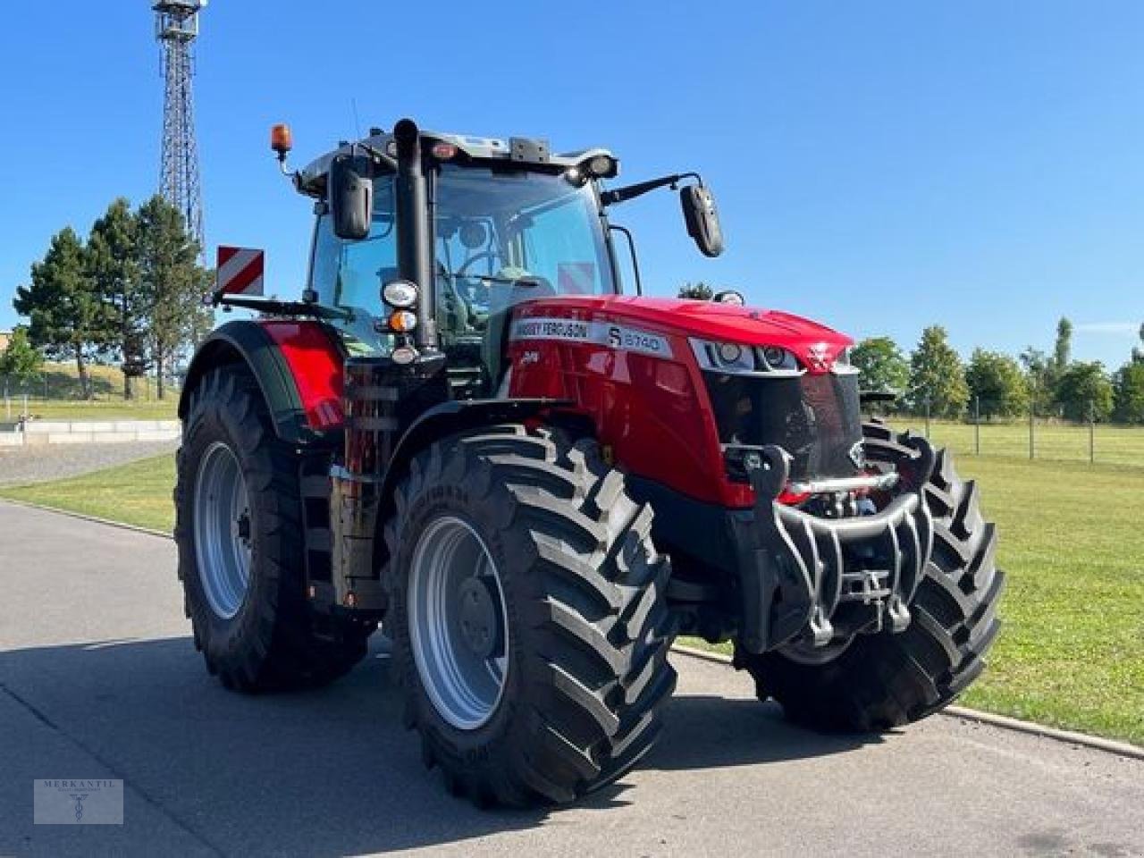 Traktor of the type Massey Ferguson MF 8740 S-Dyna-VT EXCLUSIVE, Gebrauchtmaschine in Pragsdorf (Picture 1)