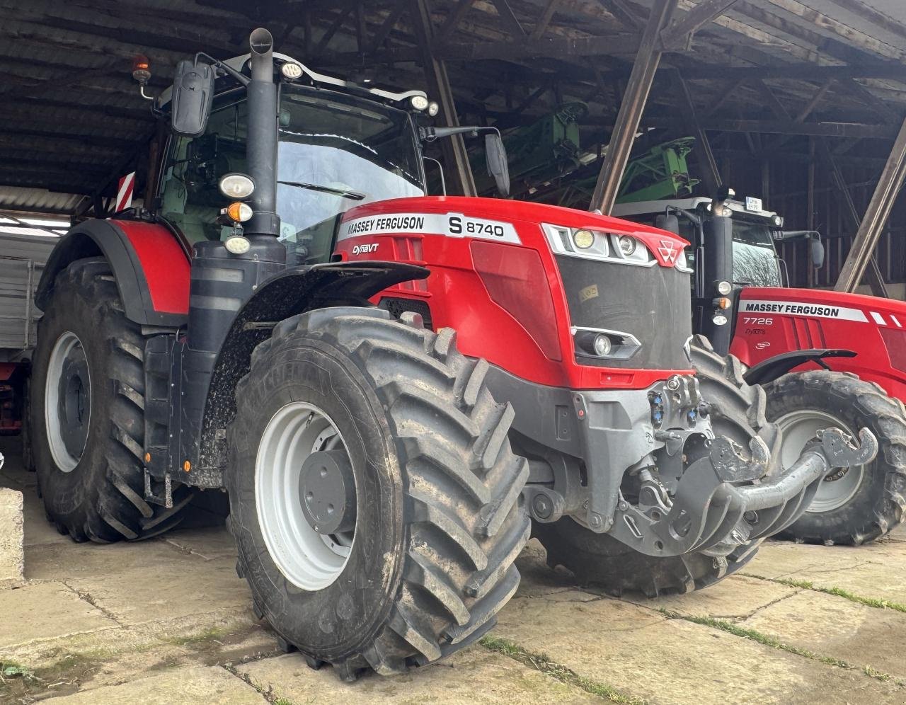 Traktor типа Massey Ferguson MF 8740 S, Gebrauchtmaschine в Könnern (Фотография 1)