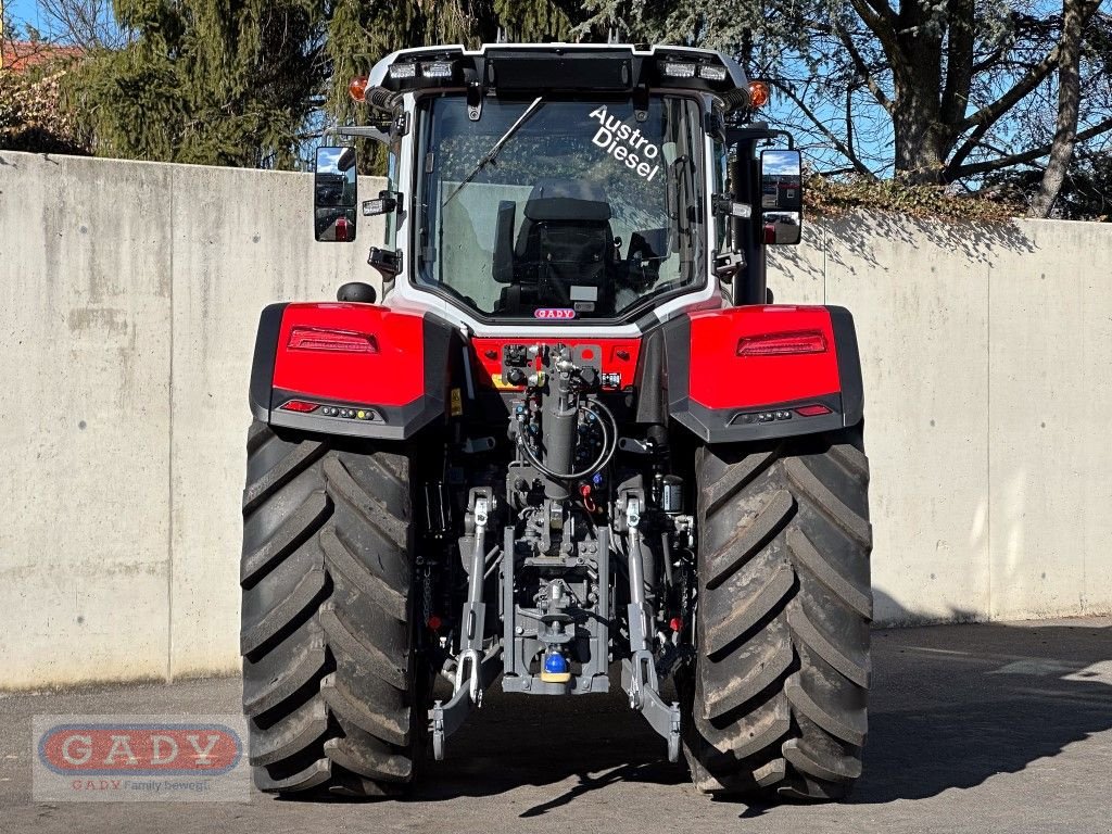 Traktor of the type Massey Ferguson MF 8S.225 Dyna-7, Neumaschine in Lebring (Picture 4)