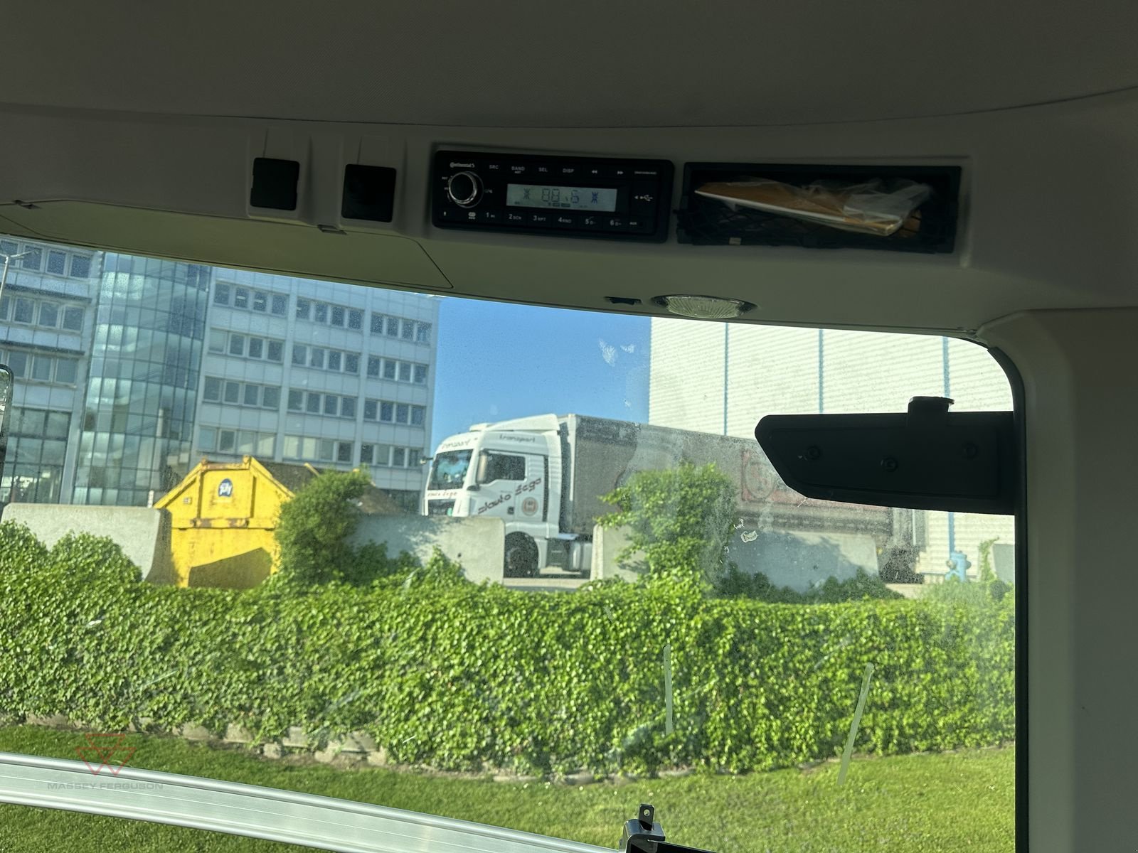 Traktor typu Massey Ferguson MF 8S.225, Neumaschine v Schwechat (Obrázek 15)