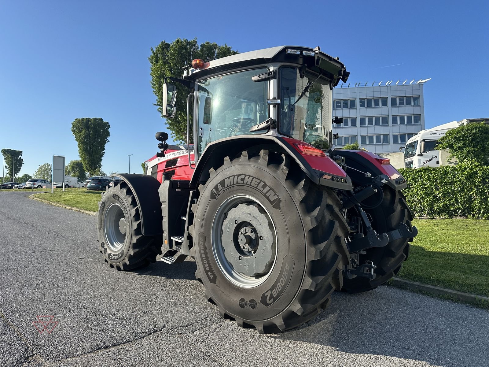 Traktor typu Massey Ferguson MF 8S.225, Neumaschine v Schwechat (Obrázek 7)