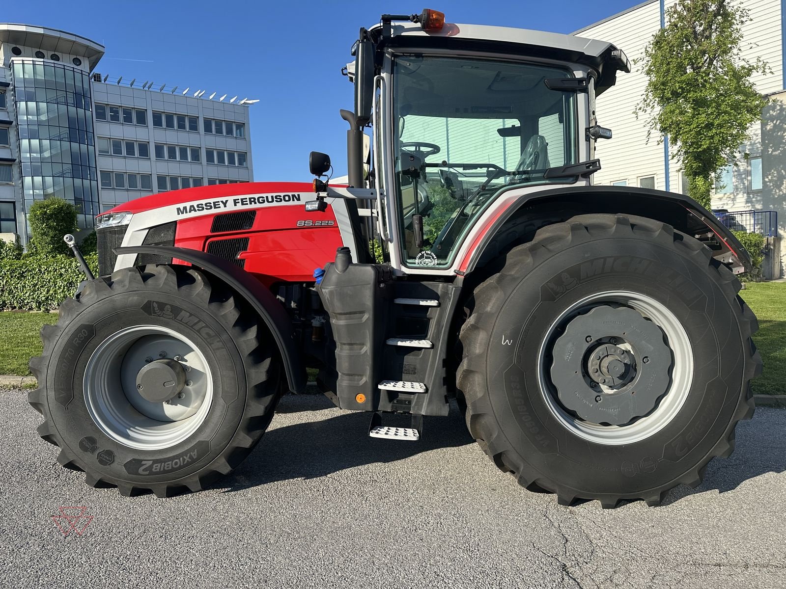 Traktor typu Massey Ferguson MF 8S.225, Neumaschine v Schwechat (Obrázek 5)