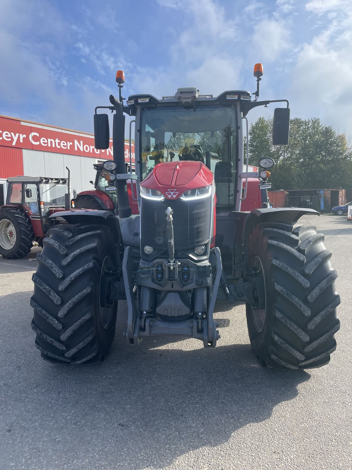 Traktor typu Massey Ferguson MF 8S.265 Dyna E-Power, Gebrauchtmaschine v Harmannsdorf (Obrázek 2)