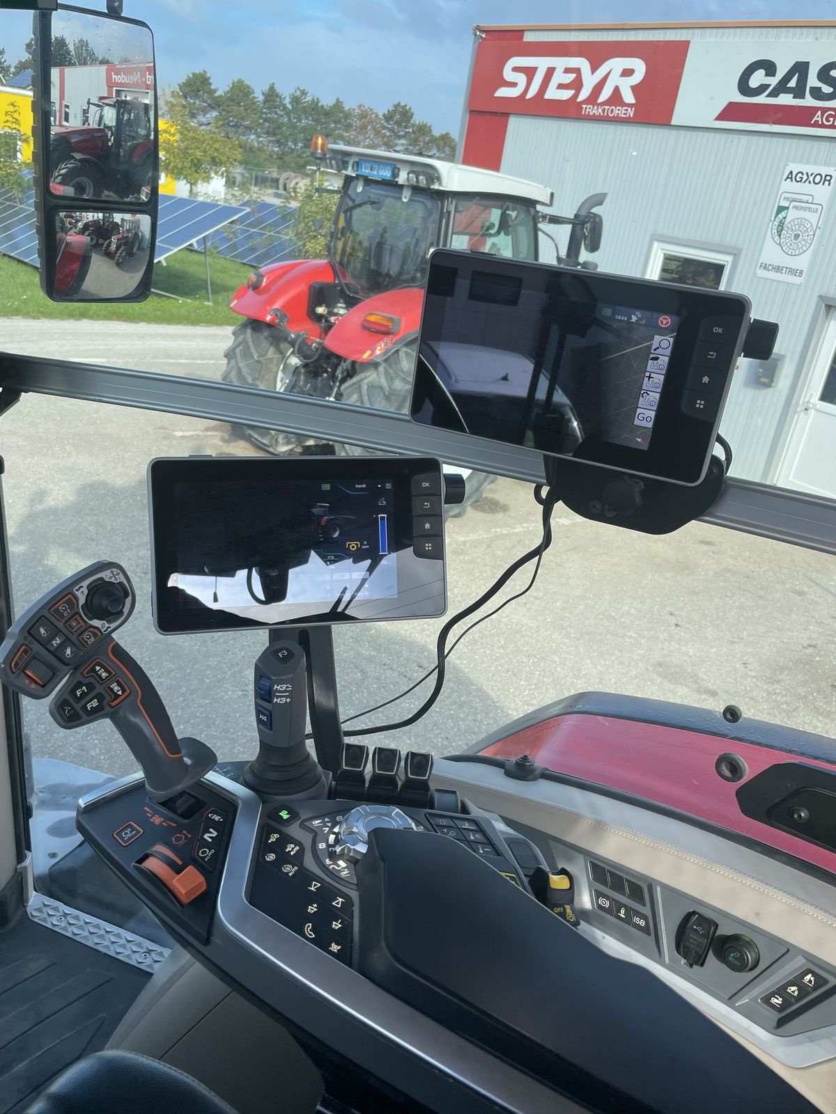 Traktor typu Massey Ferguson MF 8S.265 Dyna E-Power, Gebrauchtmaschine v Harmannsdorf (Obrázek 9)