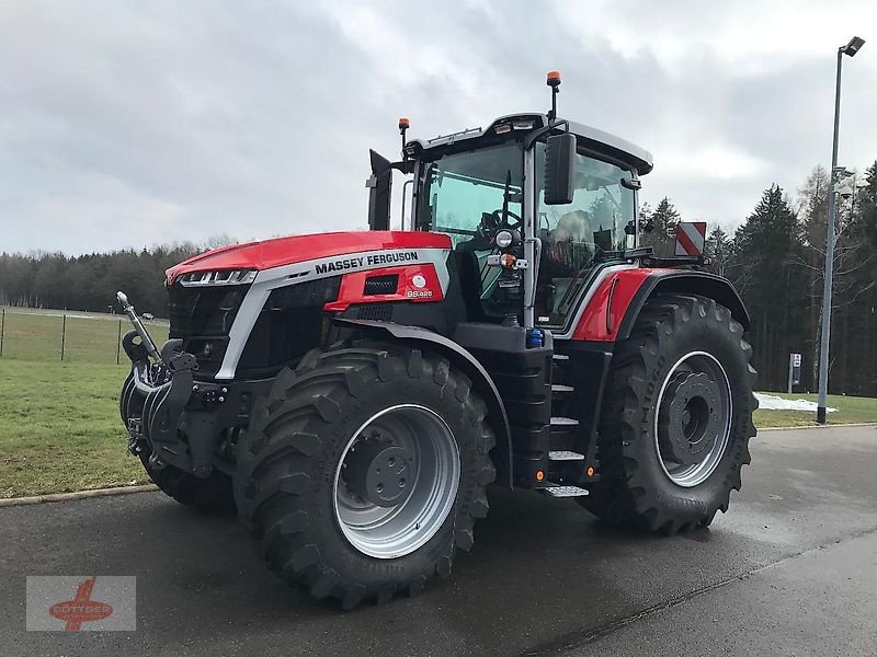 Traktor des Typs Massey Ferguson MF 9S425 Dyna-VT Exclusive, Vorführmaschine in Oederan (Bild 1)