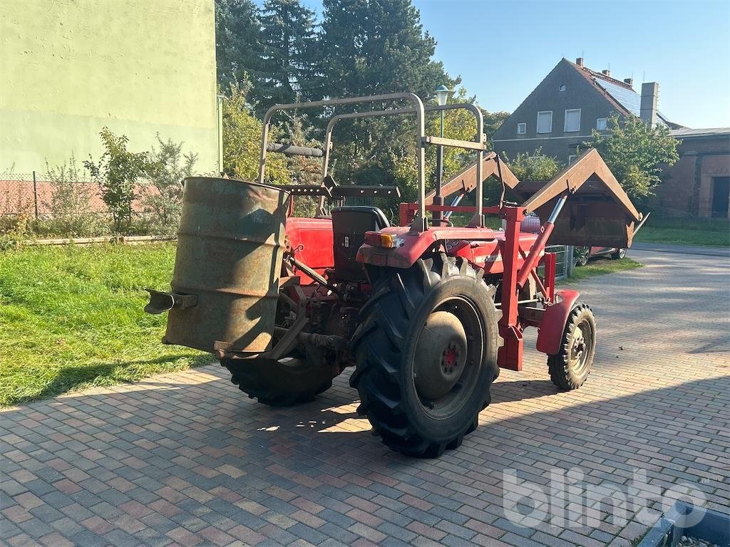 Traktor del tipo Massey Ferguson MF135, Gebrauchtmaschine In Düsseldorf (Immagine 3)