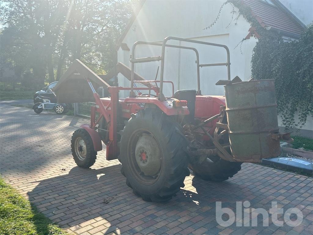 Traktor del tipo Massey Ferguson MF135, Gebrauchtmaschine In Düsseldorf (Immagine 4)