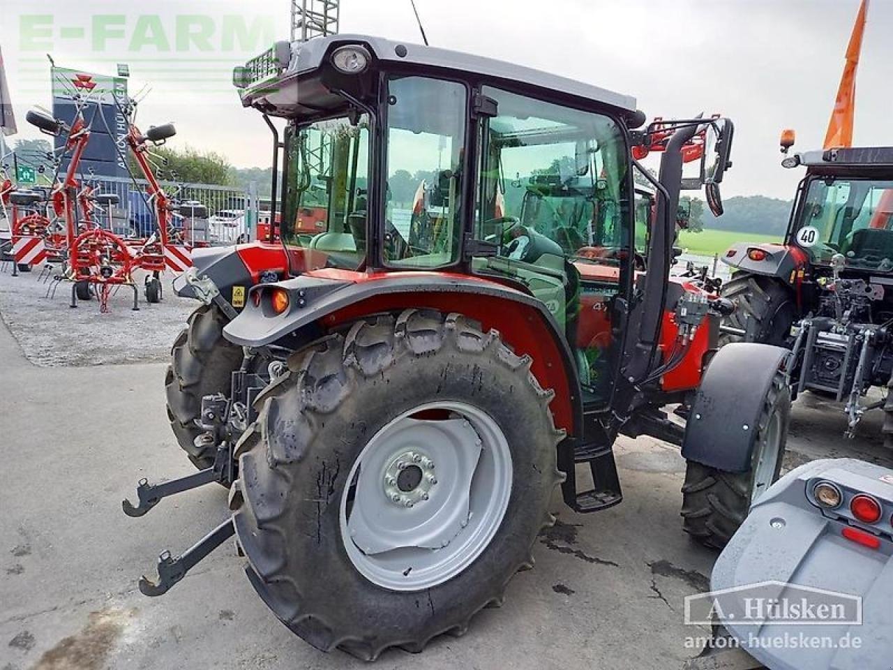 Traktor типа Massey Ferguson mf4707 cab 4wd, Gebrauchtmaschine в ROSENDAHL (Фотография 5)