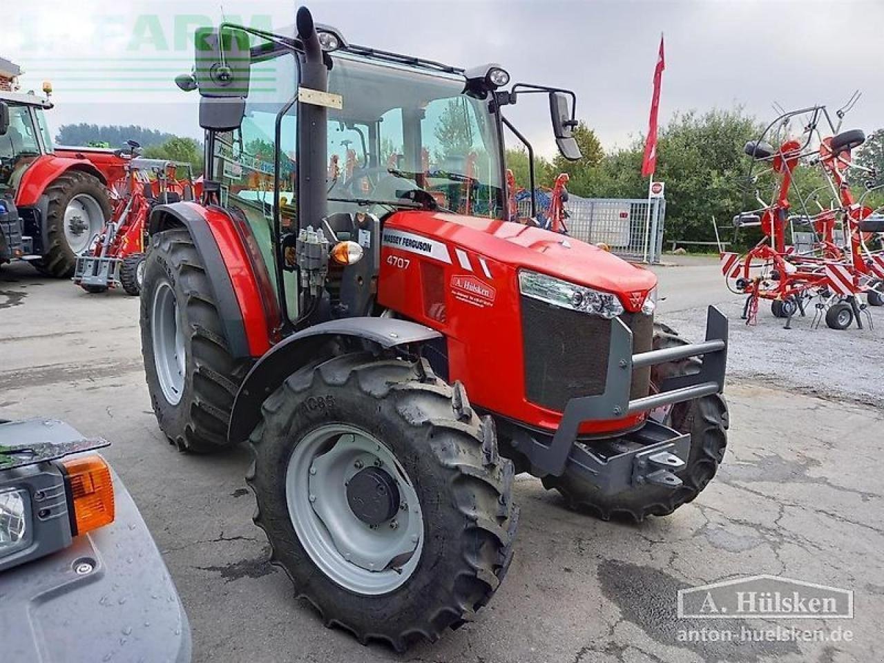Traktor типа Massey Ferguson mf4707 cab 4wd, Gebrauchtmaschine в ROSENDAHL (Фотография 7)