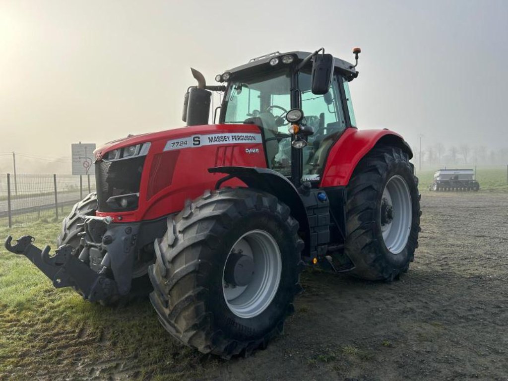 Traktor типа Massey Ferguson MF7724S, Gebrauchtmaschine в LA ROCHE JAUDY (Фотография 1)