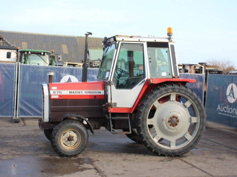 Traktor vrste Massey Ferguson MS675, Gebrauchtmaschine v Antwerpen (Slika 1)