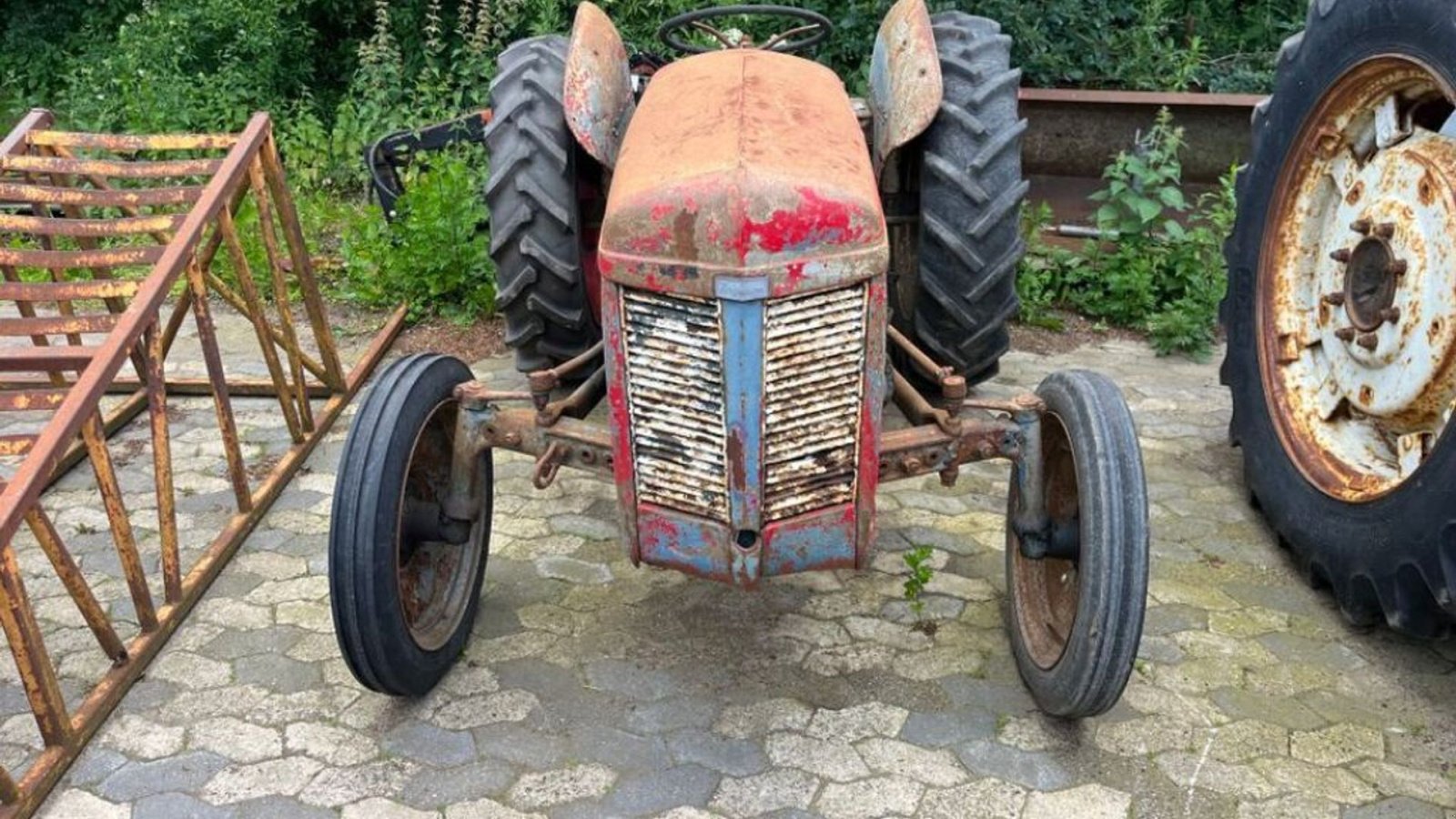Traktor del tipo Massey Ferguson Oldtimer, Gebrauchtmaschine In Rødovre (Immagine 2)