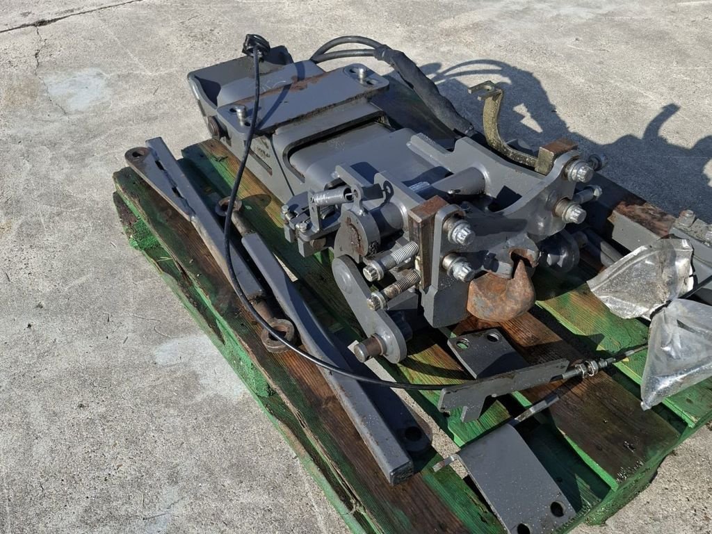 Traktor del tipo Massey Ferguson OPPIKHAAK 7600-SERIE DYNA-VT, Gebrauchtmaschine en MARIENHEEM (Imagen 4)