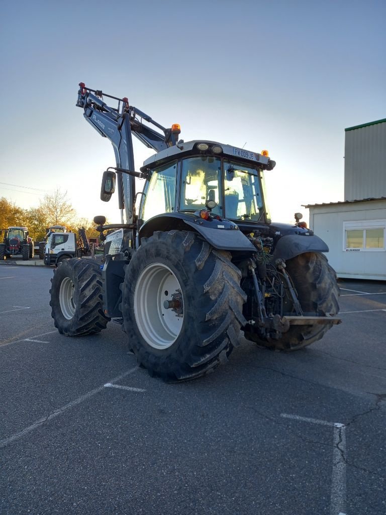 Traktor des Typs Massey Ferguson S 7719 DYNA-VT EXCLUSIVE, Gebrauchtmaschine in Calmont (Bild 4)