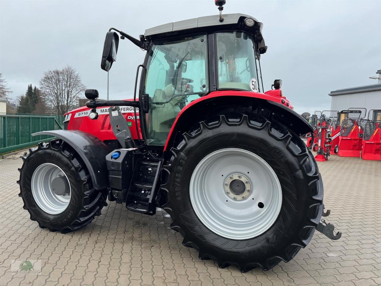 Traktor of the type Massey Ferguson S6716, Gebrauchtmaschine in Münchberg (Picture 2)