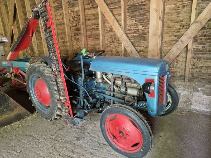 Traktor del tipo Massey Ferguson TA20, Gebrauchtmaschine In Chez-le-Bart (Immagine 1)